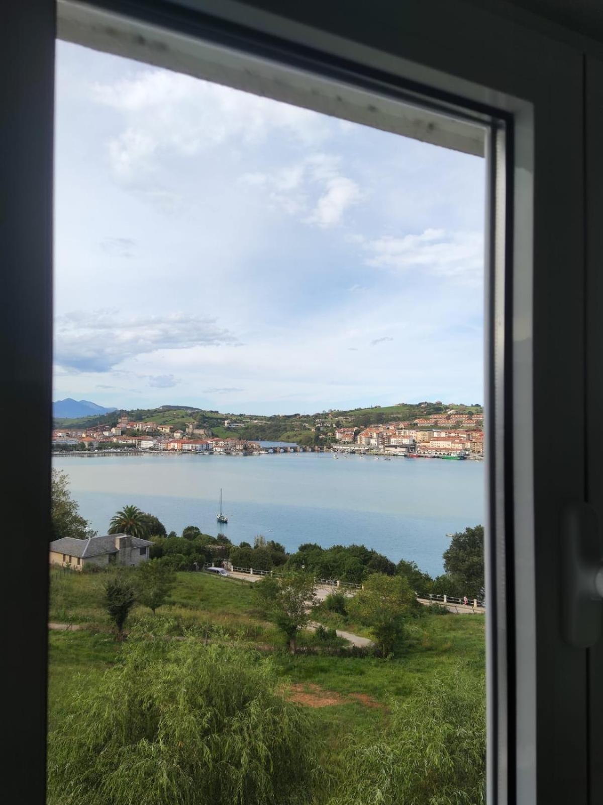 Apartamento La Maza San Vicente De La Barquera Luaran gambar